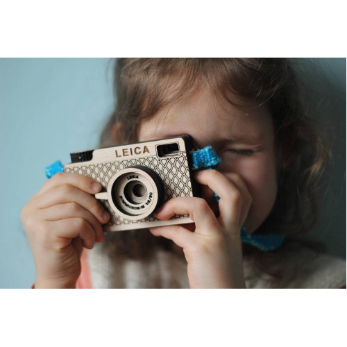Деревянный фотоаппарат Leica  Игрушечный детский фотоаппарат из дерева 